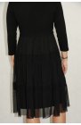 Czarna sukienka z tiulowymi falbanami