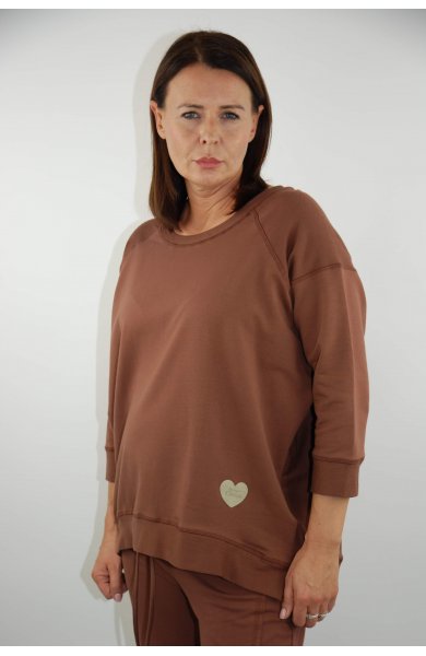 Ciocco - brązowa, damska bluza z serduszkiem